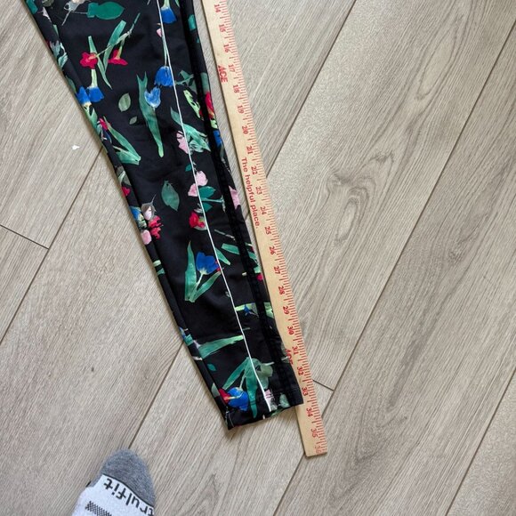 Adidas Originals Floral Print Athletic Leggings Women's Activewear Multicolor - Picture 10 of 10